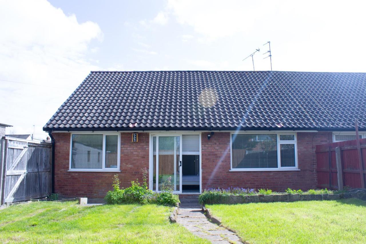 Cosy 3Bed Bungalow In West Kirby, Free Parking Frankby Ngoại thất bức ảnh